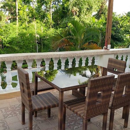 Готель Casa Familya Batac Екстер'єр фото
