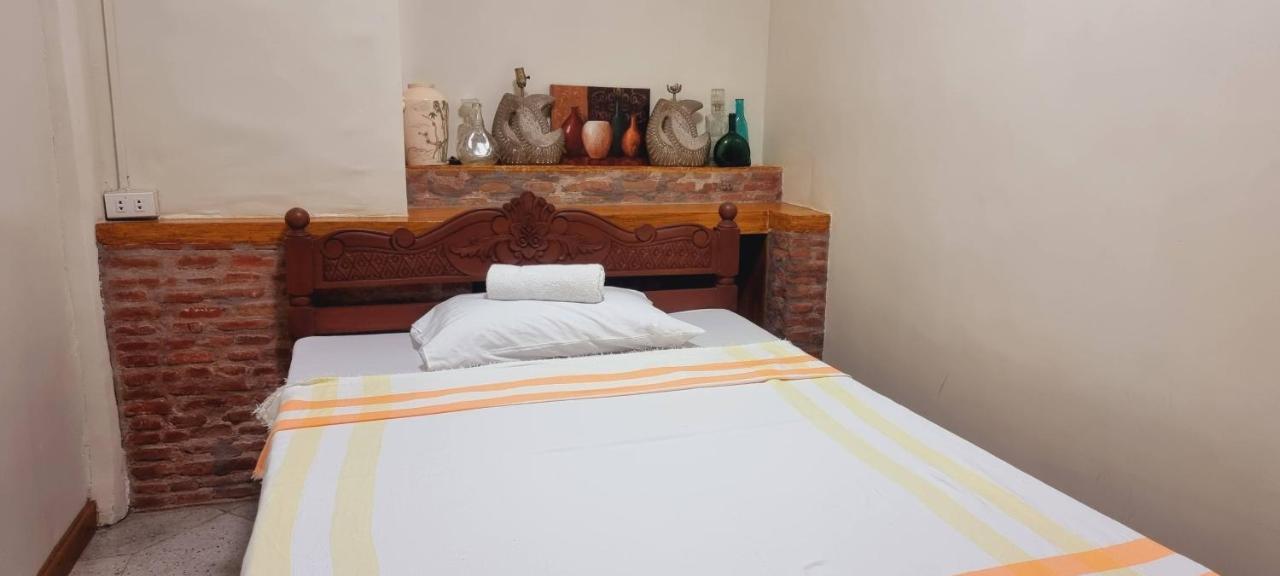 Готель Casa Familya Batac Екстер'єр фото