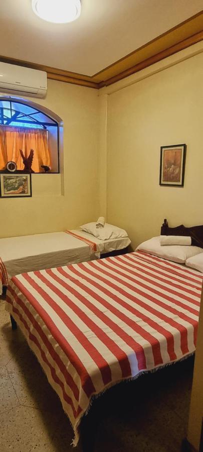 Готель Casa Familya Batac Екстер'єр фото