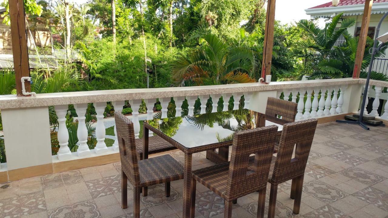 Готель Casa Familya Batac Екстер'єр фото