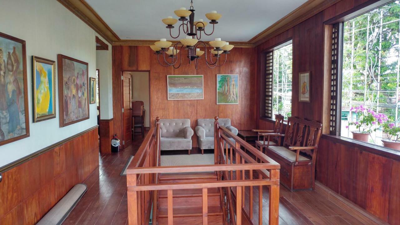 Готель Casa Familya Batac Екстер'єр фото