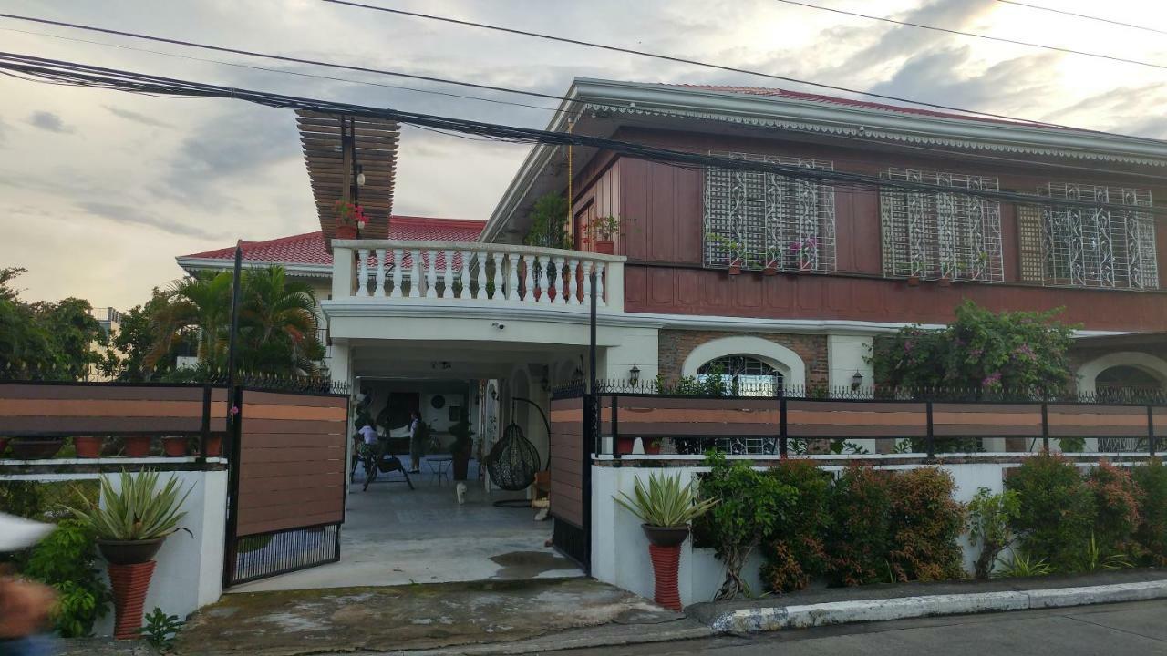 Готель Casa Familya Batac Екстер'єр фото